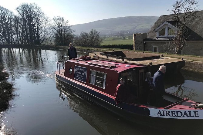Day Boat Hire - The 10 a.m. arrival and safety briefing