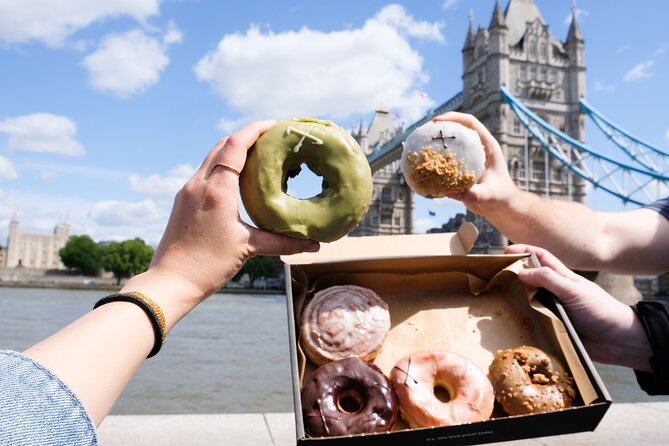 Delicious Doughnuts & Tea: Small-Group Borough Market Experience - Walking through Borough Market before Bread Ahead