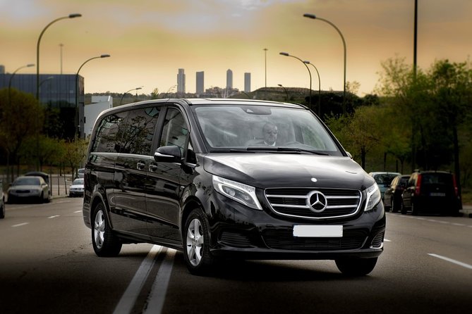 Departure from Central London to Heathrow Airport by Luxury Van - From Your Hotel Hall to Heathrow