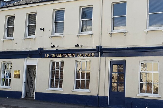 Discovering Cheltenham: A Self-Guided Audio Tour - Neptune Fountain and Cheltenham Town Hall