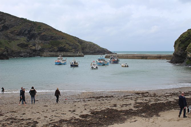 Doc Martin Tour in Port Isaac, Cornwall - Why Port Isaac makes the perfect Doc Martin setting