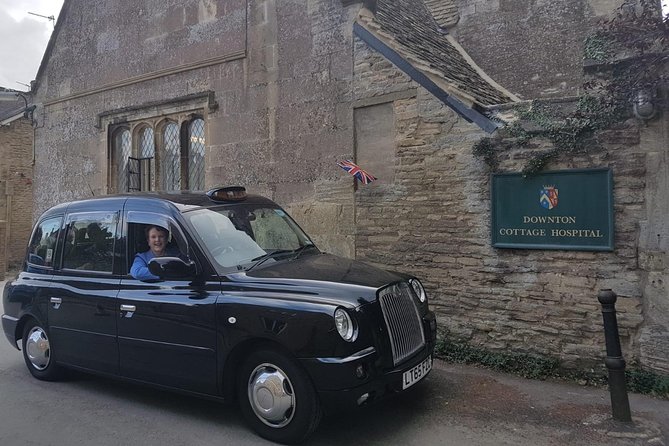 Downton Abbey and Castle Taxi Tour from London with Hotel Pickup - The Cotswolds villages and the lunch stop