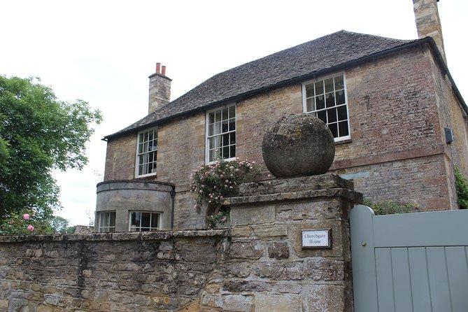 Downton Abbey and Village Small Group Tour from London - The drive through Oxfordshire and the Cotswolds