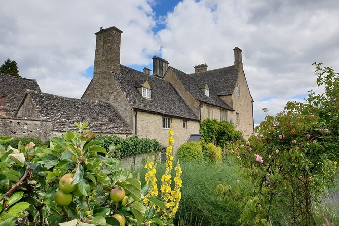 Downton Abbey Day In The Cotswolds Tour - Shilton’s cottages and forded river