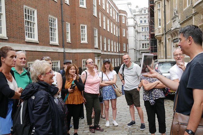 Downton Abbey London Walking Tour - The pace, route, and practical effort