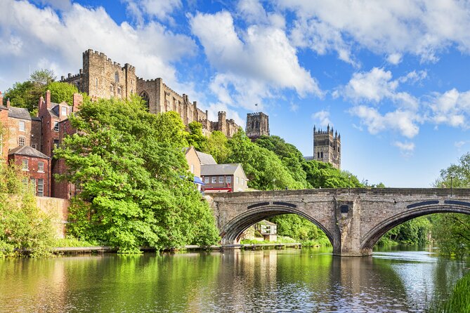 Durham Full City Tour - Framwellgate Bridge and the first cathedral view
