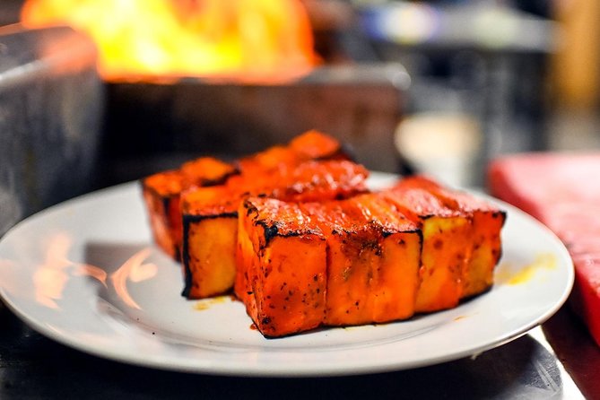 East London Indian Food Tour with 8+ Authentic Food Tastings - Guides who make the difference