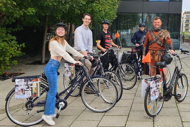 eBike Tour in York City - Rolling through the Shambles