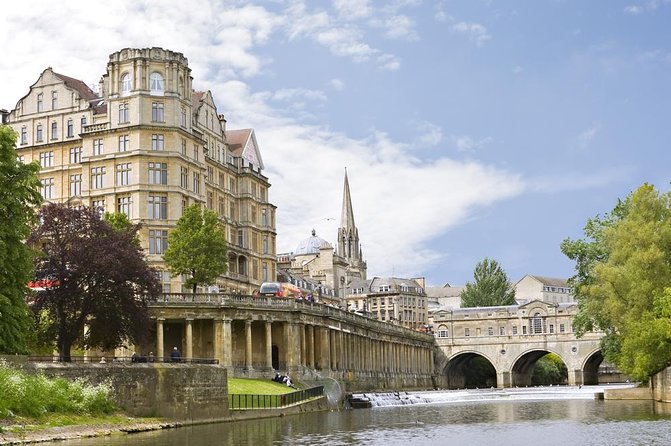 England in One Day: Stonehenge, Bath, the Cotswolds and Stratford-upon-Avon Day Trip from London - A four-stop gamble that mostly pays off