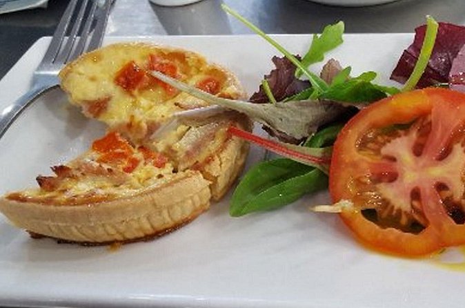 English Wine and Cheese Tour from London - Six English cheeses at Silcocks Farm