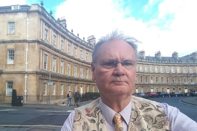 Exceptional Bath tour guide making your visit splendidly memorable. - Starting beside Bath Abbey