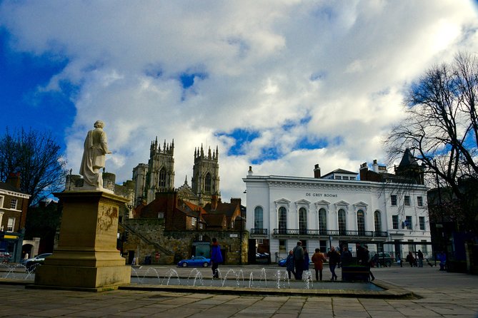 Exclusive York - Private Personally-Designed Walking Tour - Walking York’s walls for the best views