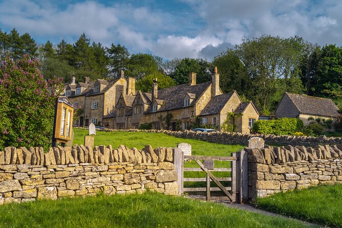 Explore the Hidden Gems of Cotswolds Private Tour - Bourton-on-the-Water, the busiest and most family-friendly stop