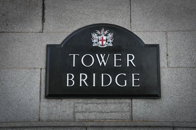 Explore Tower Bridge & Westminster Walking Tour - Trafalgar Square, Horse Guards, and Whitehall