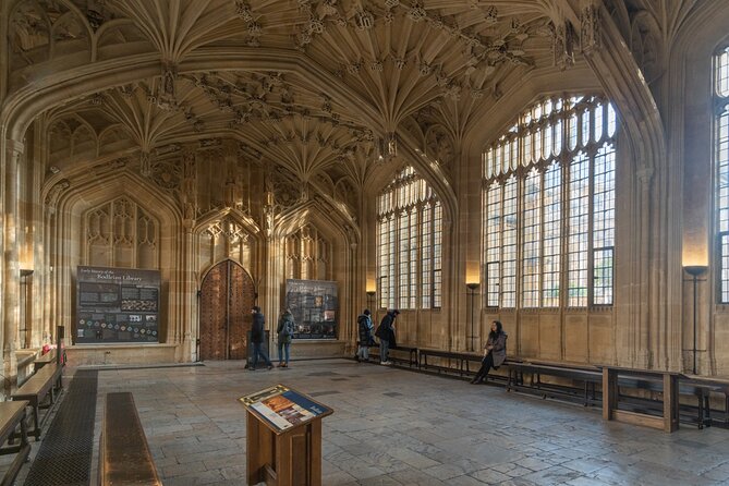 Extended: Oxford University & City Tour With Christ Church - Einstein, books, and the modern face of Oxford