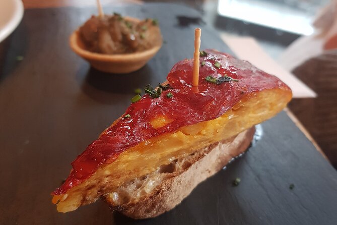 Food & Drink walking tours In London. Discover the East End of London. - Shoreditch reveals a carefully held secret