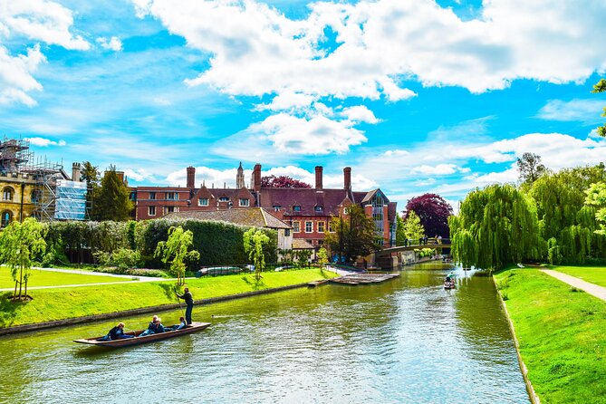 From London: Cambridge Day Trip Including Tour Guide - Botanic Garden and the quieter side of the city