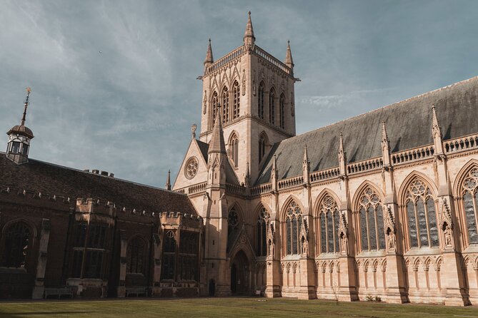 From London: Cambridge Day Trip Including Tour Guide - Free time for markets, pubs, and punting