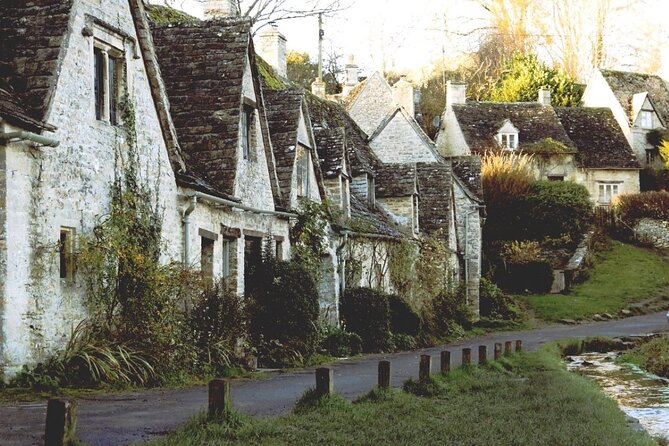 From London: Cotswolds Guided Trip Including Bourton-on-the-Water - Guides, drivers and the feel of the day