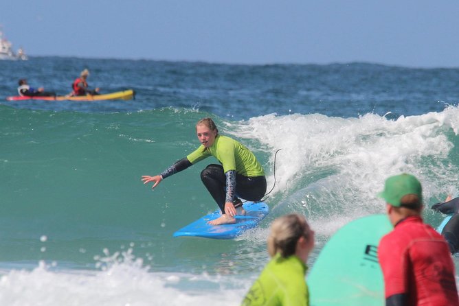 Full-Day (2 x 2 hr lessons) Surf Experience Newquay: All levels - The break between sessions