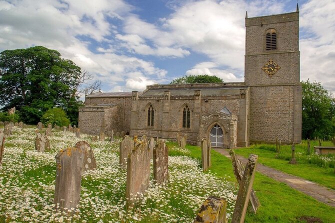 Full-Day Discovering All Creatures Great and Small Tour of Yorkshire - What the Driver-Guide Adds