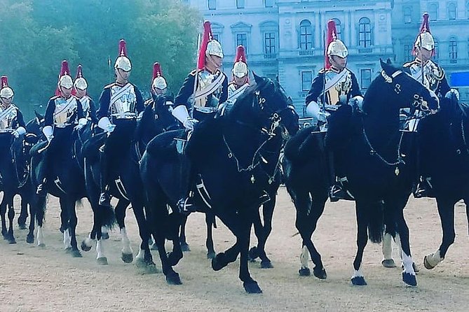 Full Royal Tour: Royal London & Buckingham Palace Tour - Horse Guards Parade and St. James’s Park