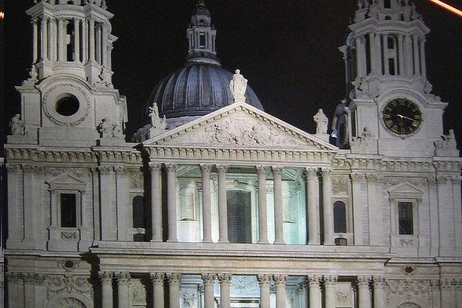 Ghastly Ghost Walking Tour in London - St. Paul’s Cathedral as the finishing point