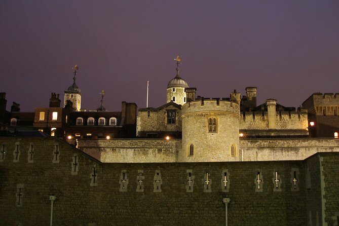 Ghastly Ghost Walking Tour in London - Who should book this ghost walk