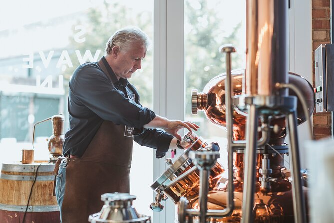 Gin Distillery Experience with Sky Wave Gin - Why the Tasting Works for Gin Beginners