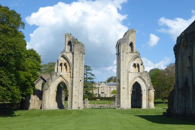 Glastonbury Tour - Private Tour from Bath - The Chalice Well and what costs extra