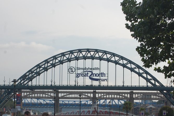 Guided City Walking Tour of Newcastle - Rob’s guiding style and what you can expect
