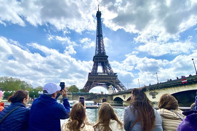 Guided Paris Day Trip from London by Train with Seine Cruise - Before sunrise at St. Pancras International