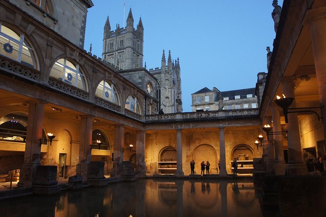 Guided tour to Bath & Stonehenge from Cambridge by Roots Travel. - The early start at Gonville Place