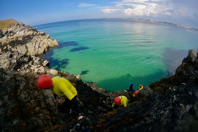 Half-Day Coasteering in Newquay Cornwall - The guides make the difference