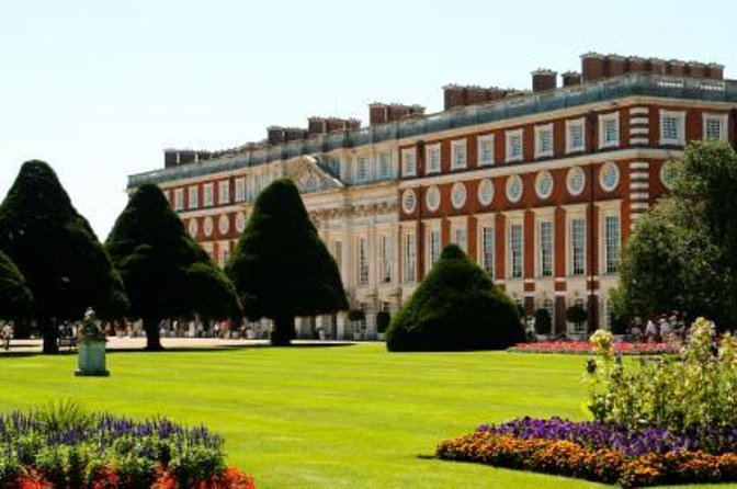Hampton Court Palace 3hr tour: Henry VIII's & William III's intriguing Palaces - Key points to know before booking