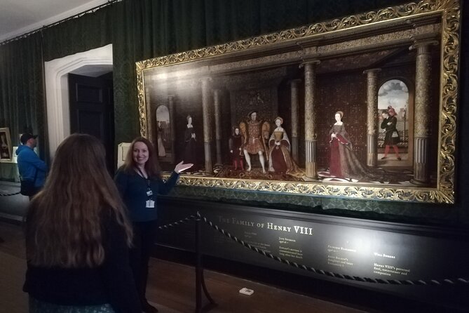 Hampton Court Palace Private Guided Tour - What the two-hour format does well