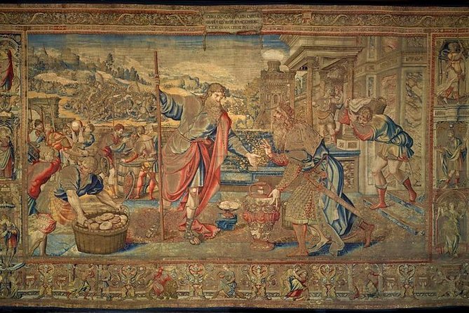 Hampton Court Palace Private Tour - Secrets of Henry VIII - Timing, pace, and the parts that may not suit you