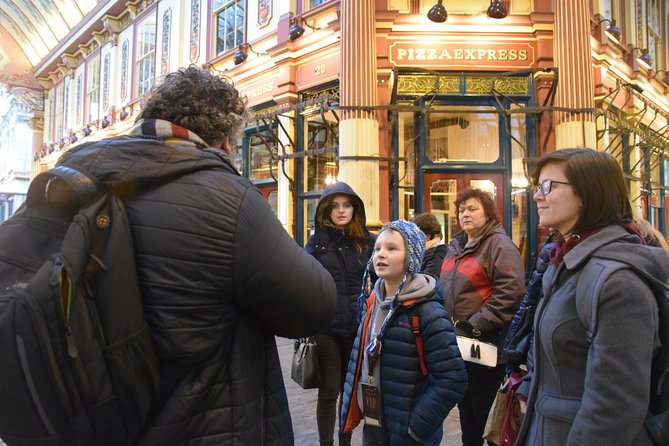 Harry Potter Bus Tour of Filming Locations - What this Harry Potter bus tour actually offers