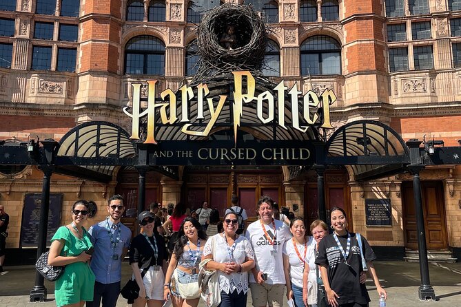 Harry Potter City Escape Tour in London - Trafalgar Square: a grand first stop