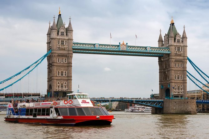 Harry Potter Film Location Walking Tour & Thames River Cruise - Starting at King’s Cross and Platform 9 ¾