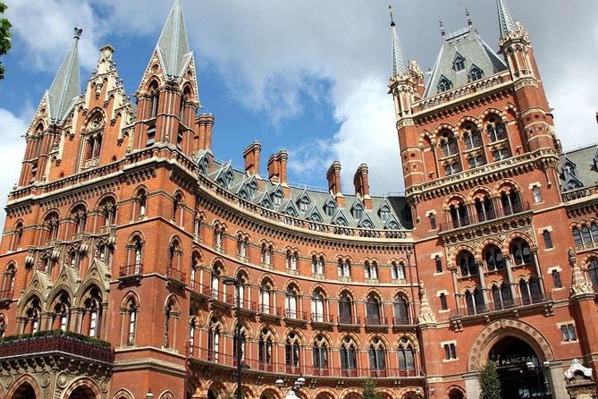 Harry Potter Film Location Walking Tour & Thames River Cruise - House of Spells and Leicester Square