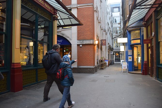 Harry Potter London Small Group Walking Tour - Westminster Station and the Ministry of Magic entrance