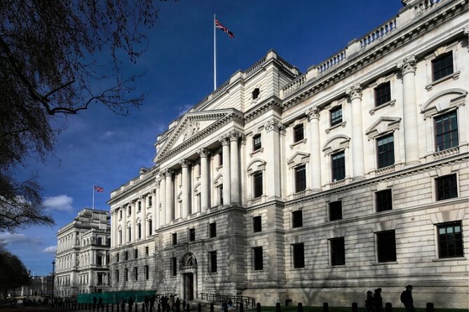 Harry Potter Self-Guided Walking Tour in London - Claremont Square reveals 12 Grimmauld Place