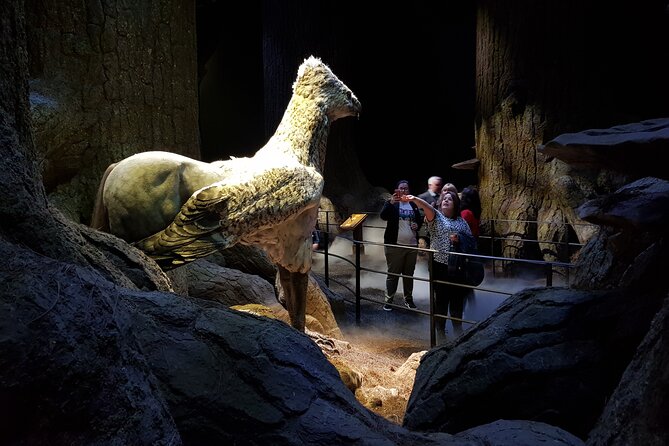 Harry Potter Studio Tickets and London Film Locations Guided Tour - Props, costumes, and film effects