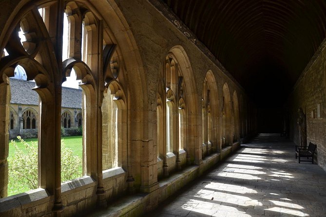 Harry Potter Walking Tour of Oxford Including New College - The Bodleian Library and Hogwarts’ Infirmary