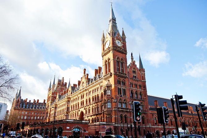 Harry Potters Magical Black Taxi Tour London - Finding Diagon Alley at Leadenhall Market