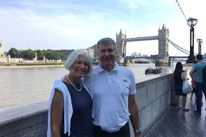 Heathrow Layover Experience: Private Full-Day Black Cab Tour - St. Paul’s, the City, and the Tower of London