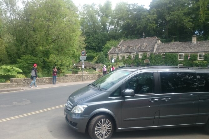 Heathrow transfer from London hotel (Extra Luggage) - What Happens When the Vehicle Arrives