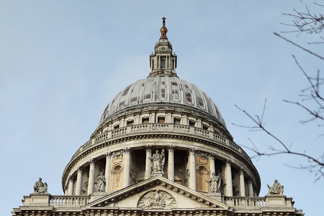Hidden Gems Tour of the City of London - St. Paul’s Cathedral and the western edge of the route