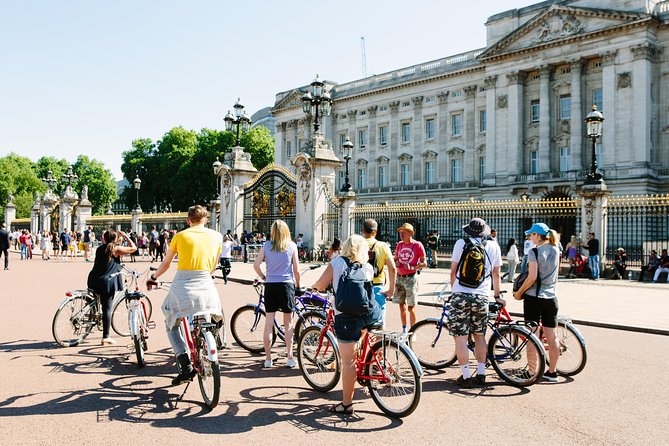 Highlights of Royal London Bike Tour including Hyde Park - Churchill War Rooms and Westminster Abbey
